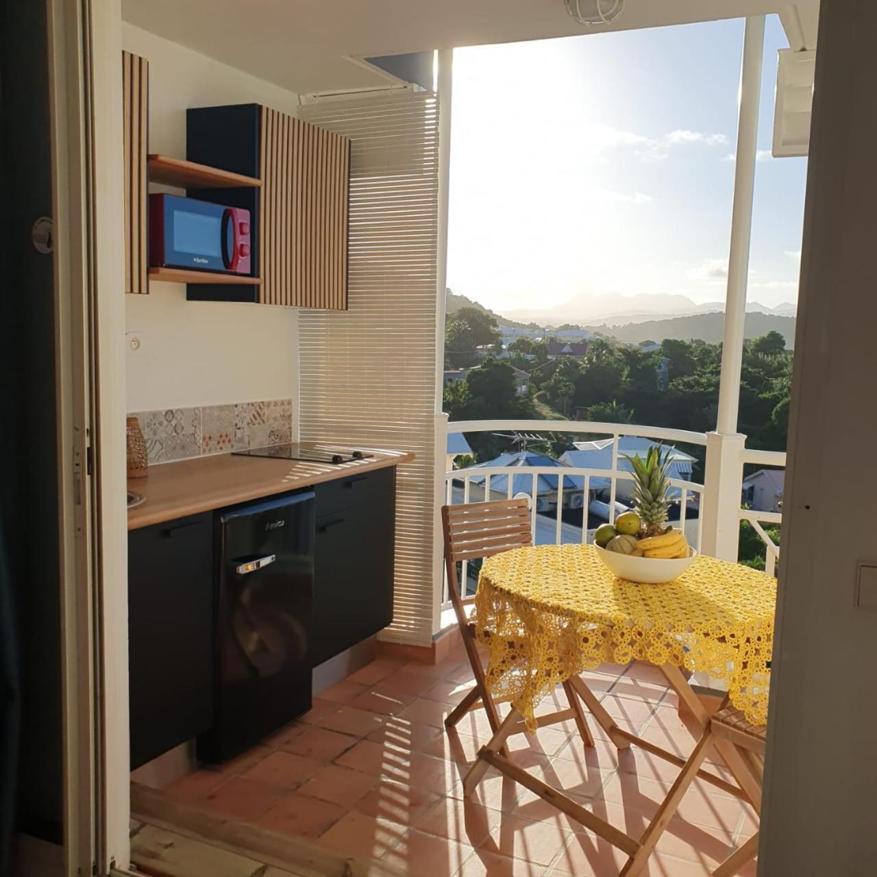 Appartement De La Baie, Vue Magnifique, Tartane La Trinite Bagian luar foto