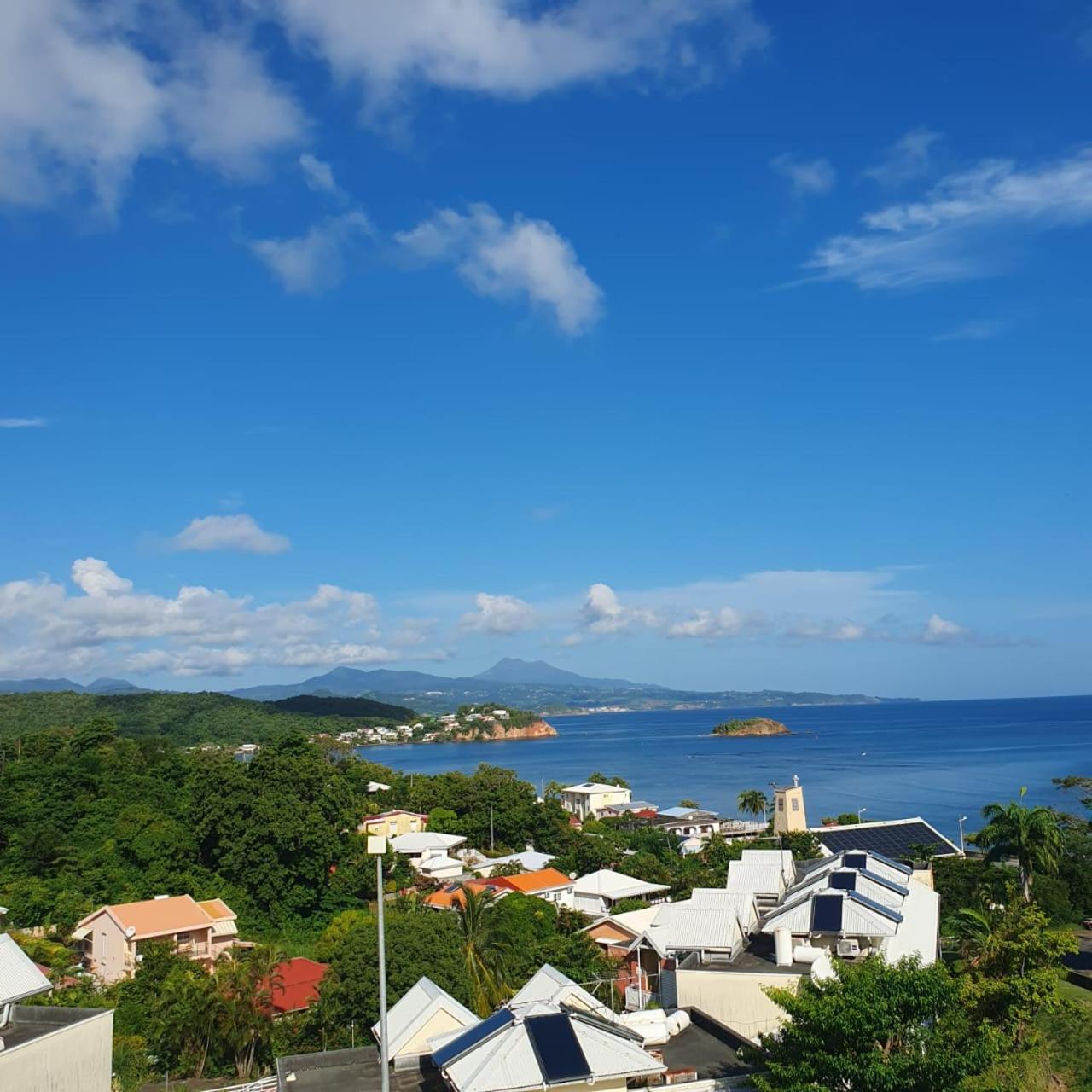 Appartement De La Baie, Vue Magnifique, Tartane La Trinite Bagian luar foto